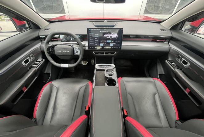 JETOUR DASHING I с пробегом 2024 года, цена 2 750 000 рублей, 6486 км, внедорожник, Автокод Объявления