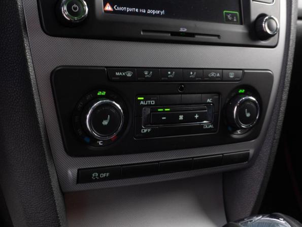 Skoda Octavia II (A5) Рестайлинг с пробегом 2013 года, цена 974 070 рублей, 172063 км, лифтбек, Автокод Объявления