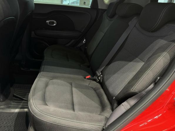 Kia Soul II Рестайлинг с пробегом 2017 года, цена 1 460 000 рублей, 52391 км, хэтчбек, Автокод Объявления