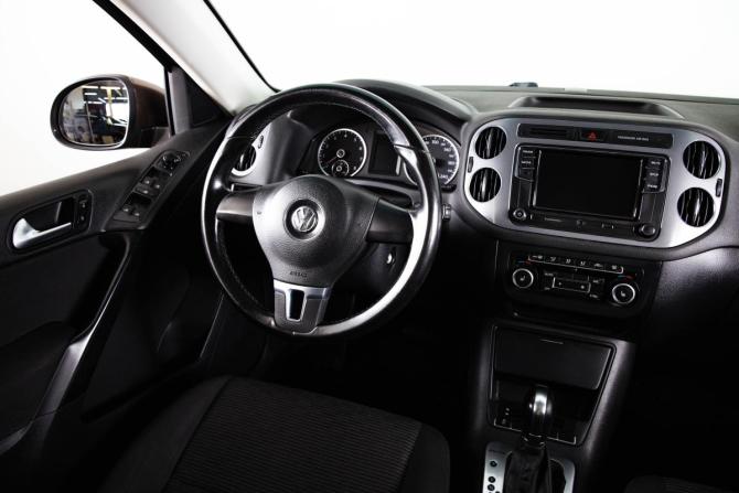 Volkswagen Tiguan I Рестайлинг с пробегом 2015 года, цена 1 599 000 рублей, 198333 км, внедорожник, Автокод Объявления
