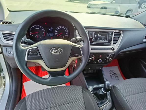 Hyundai Solaris II с пробегом 2019 года, цена 1 184 995 рублей, 156957 км, седан, Автокод Объявления