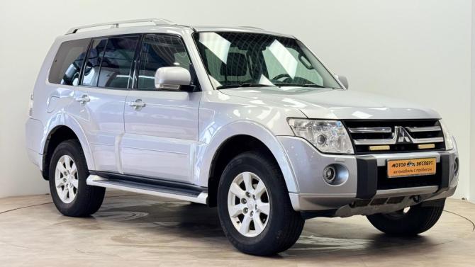 Mitsubishi Pajero IV с пробегом 2011 года, цена 2 000 000 рублей, 108418 км, внедорожник, Автокод Объявления