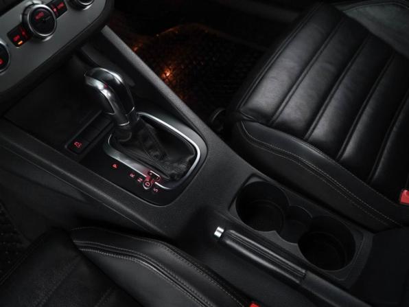 Volkswagen Scirocco III с пробегом 2013 года, цена 1 720 777 рублей, 93567 км, хэтчбек, Автокод Объявления