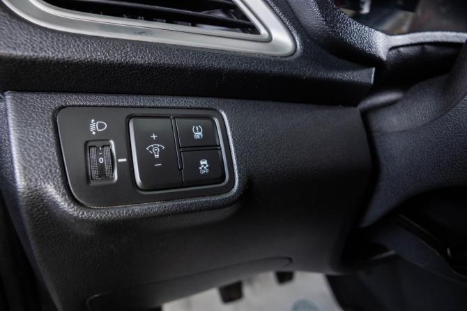 Hyundai Solaris II с пробегом 2020 года, цена 1 259 000 рублей, 183000 км, седан, Автокод Объявления