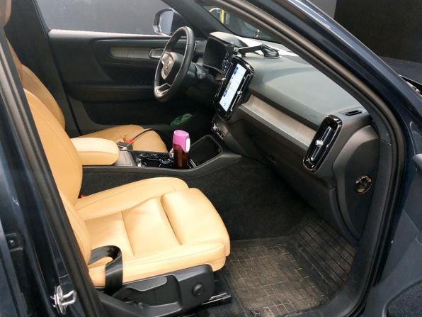 Volvo XC40 I с пробегом 2021 года, цена 3 045 000 рублей, 80413 км, внедорожник, Автокод Объявления