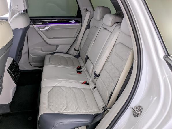 Volkswagen Touareg III с пробегом 2018 года, цена 4 060 000 рублей, 156408 км, внедорожник, Автокод Объявления