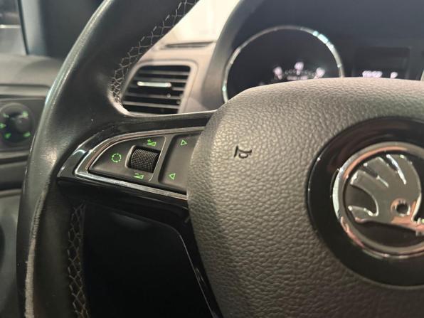 Skoda Yeti I Рестайлинг с пробегом 2016 года, цена 1 295 000 рублей, 167000 км, внедорожник, Автокод Объявления