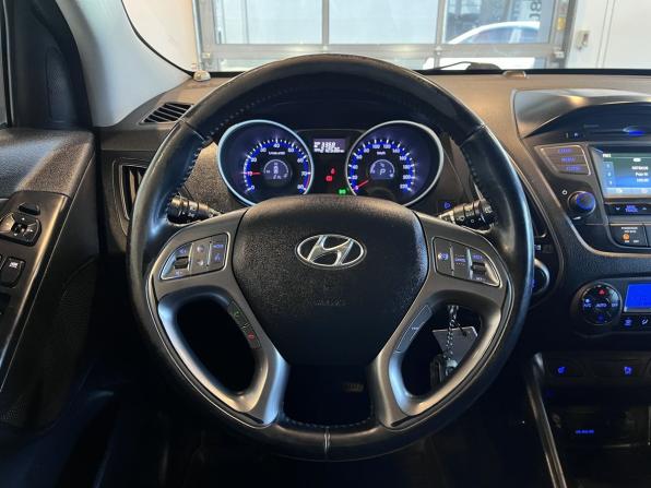Hyundai ix35 I Рестайлинг с пробегом 2014 года, цена 1 315 000 рублей, 212535 км, внедорожник, Автокод Объявления