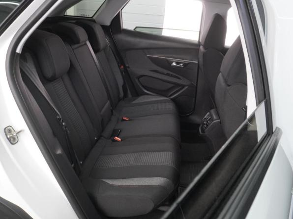 Peugeot 3008 II с пробегом 2017 года, цена 1 749 000 рублей, 81476 км, внедорожник, Автокод Объявления