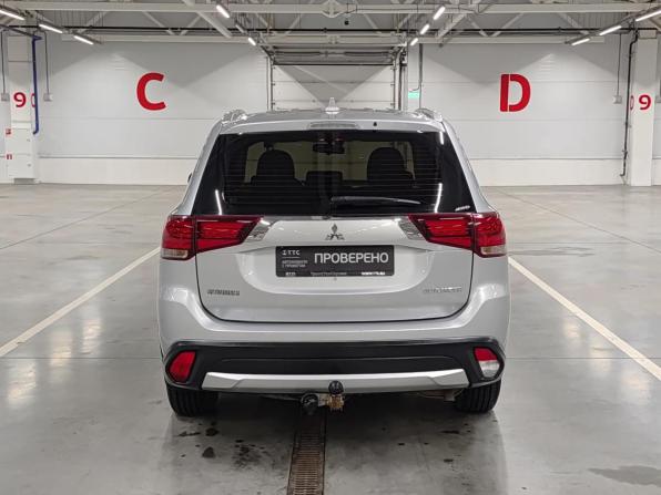Mitsubishi Outlander III Рестайлинг 2 с пробегом 2018 года, цена 1 870 000 рублей, 153892 км, внедорожник, Автокод Объявления