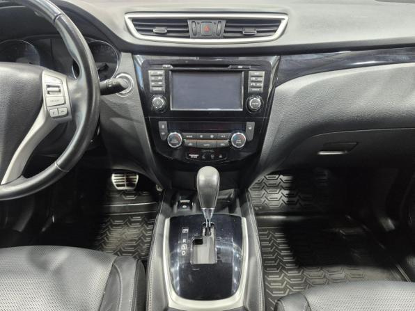 Nissan Qashqai II с пробегом 2017 года, цена 1 676 000 рублей, 151443 км, внедорожник, Автокод Объявления