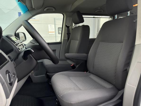 Volkswagen Caravelle T5 Рестайлинг с пробегом 2014 года, цена 1 990 000 рублей, 228538 км, минивэн, Автокод Объявления