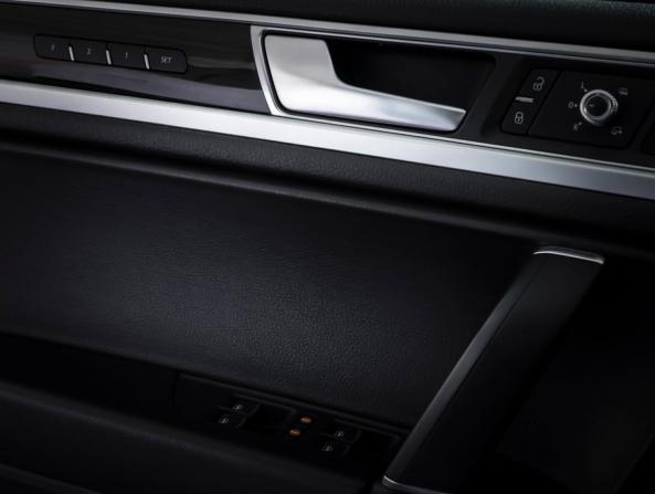 Volkswagen Touareg II Рестайлинг с пробегом 2017 года, цена 2 723 000 рублей, 181430 км, внедорожник, Автокод Объявления