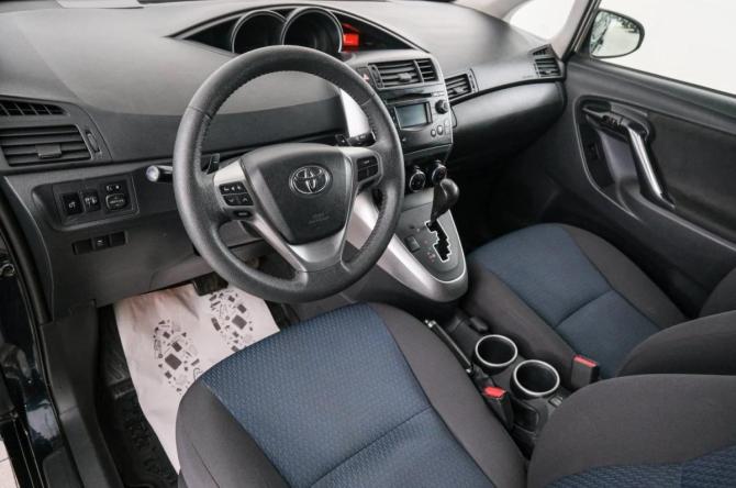 Toyota Verso I Рестайлинг с пробегом 2013 года, цена 1 299 000 рублей, 237091 км, компактвэн, Автокод Объявления