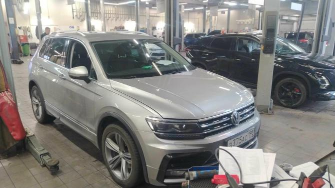 Volkswagen Tiguan II с пробегом 2018 года, цена 2 500 000 рублей, 144683 км, внедорожник, Автокод Объявления
