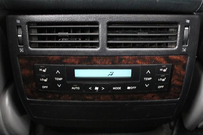 Toyota Land Cruiser 200 Series с пробегом 2008 года, цена 1 899 000 рублей, 487000 км, внедорожник, Автокод Объявления