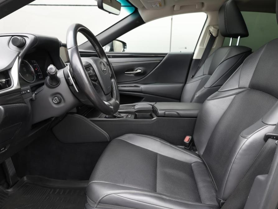 Lexus ES VII Москва  - изображение 16