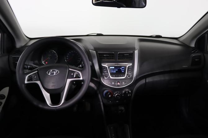 Hyundai Solaris I Рестайлинг с пробегом 2015 года, цена 939 990 рублей, 98538 км, хэтчбек, Автокод Объявления