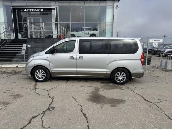 Hyundai Grand Starex I с пробегом 2009 года, цена 880 000 рублей, 319026 км, минивэн, Автокод Объявления