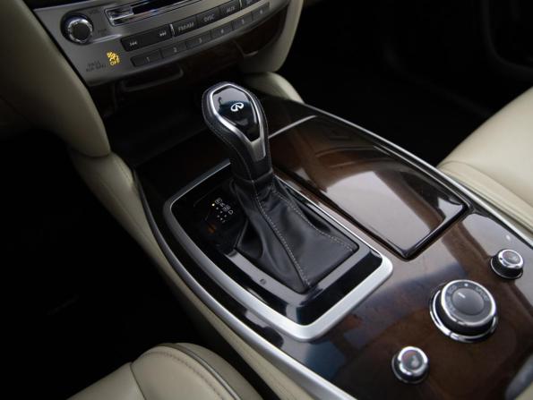 Infiniti QX60 I Рестайлинг с пробегом 2017 года, цена 2 499 000 рублей, 96482 км, внедорожник, Автокод Объявления