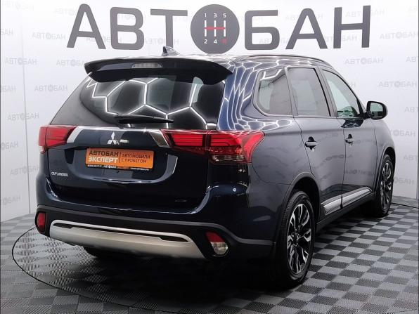 Mitsubishi Outlander III Рестайлинг 3 с пробегом 2022 года, цена 2 555 000 рублей, 41990 км, внедорожник, Автокод Объявления