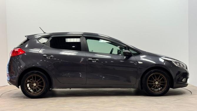 Kia Ceed II с пробегом 2013 года, цена 1 090 000 рублей, 171996 км, хэтчбек, Автокод Объявления