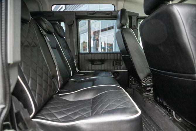 Land Rover Defender I Рестайлинг с пробегом 2008 года, цена 1 793 000 рублей, 131000 км, внедорожник, Автокод Объявления