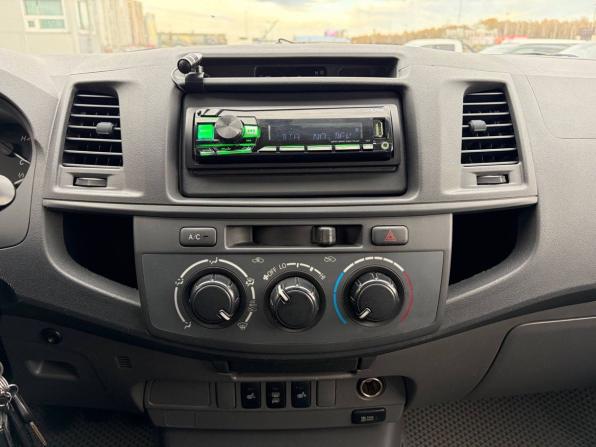 Toyota Hilux VII Рестайлинг с пробегом 2012 года, цена 1 985 000 рублей, 239549 км, offers.body_type.unknown, Автокод Объявления