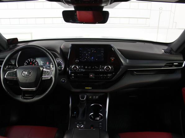 Toyota Highlander IV (XU70) с пробегом 2023 года, цена 5 385 000 рублей, 15455 км, внедорожник, Автокод Объявления