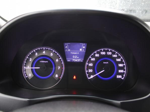 Hyundai Solaris I с пробегом 2014 года, цена 699 000 рублей, 73437 км, седан, Автокод Объявления