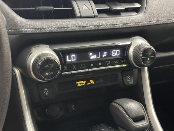 Toyota RAV4 V (XA50) с пробегом 2021 года, цена 3 270 000 рублей, 53763 км, внедорожник, Автокод Объявления