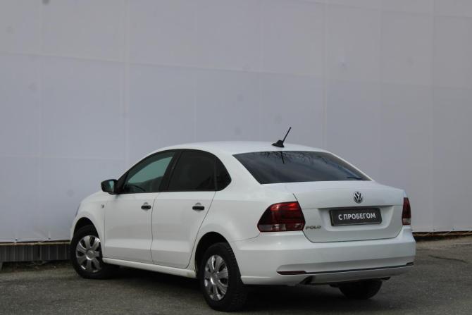 Volkswagen Polo V Рестайлинг с пробегом 2018 года, цена 865 000 рублей, 120000 км, седан, Автокод Объявления