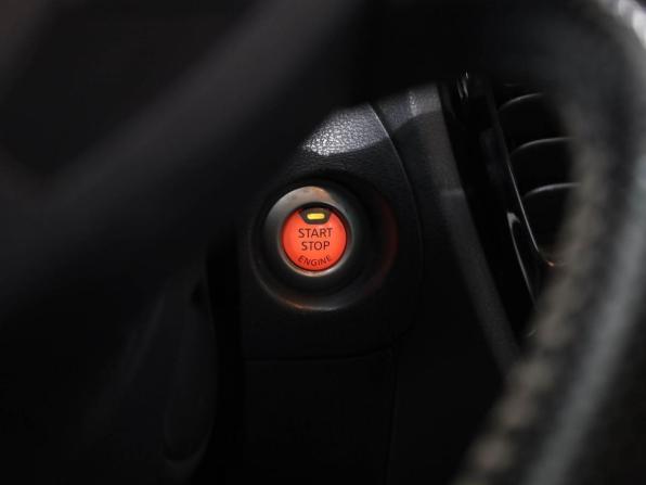 Nissan Juke I с пробегом 2013 года, цена 1 139 000 рублей, 125583 км, внедорожник, Автокод Объявления
