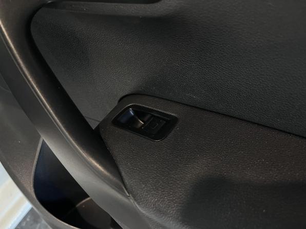 Volkswagen Polo V Рестайлинг с пробегом 2020 года, цена 868 000 рублей, 115000 км, седан, Автокод Объявления
