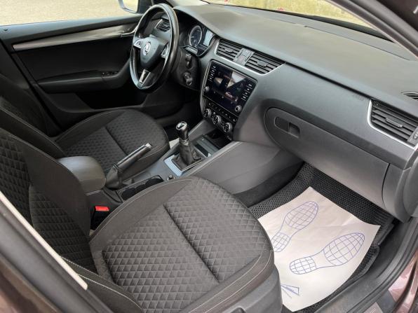 Skoda Octavia III (A7) Рестайлинг с пробегом 2018 года, цена 1 650 000 рублей, 137790 км, лифтбек, Автокод Объявления