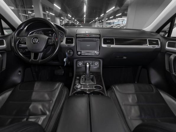 Volkswagen Touareg II Рестайлинг с пробегом 2016 года, цена 3 070 000 рублей, 177111 км, внедорожник, Автокод Объявления