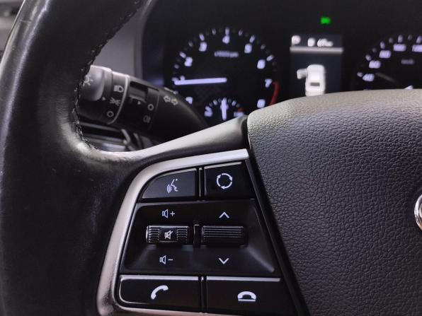 Hyundai Solaris II Рестайлинг с пробегом 2021 года, цена 1 410 000 рублей, 123130 км, седан, Автокод Объявления