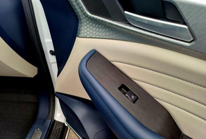 Haval F7 I Рестайлинг с пробегом 2023 года, цена 2 250 000 рублей, 18197 км, внедорожник, Автокод Объявления