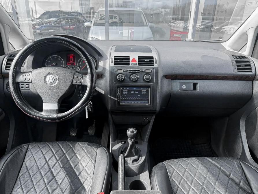 Volkswagen Touran I Рестайлинг Курган  - изображение 12