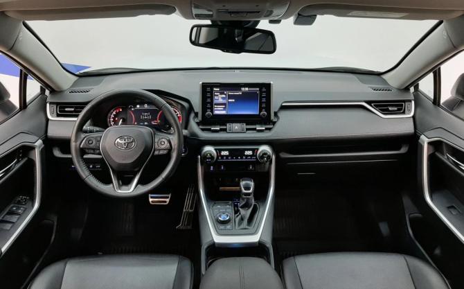 Toyota RAV4 V (XA50) с пробегом 2021 года, цена 3 990 000 рублей, 73018 км, внедорожник, Автокод Объявления
