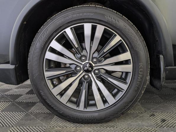 Mitsubishi Outlander III Рестайлинг 3 с пробегом 2019 года, цена 2 100 000 рублей, 135681 км, внедорожник, Автокод Объявления