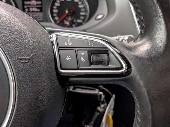 Audi Q3 I (8U) Рестайлинг с пробегом 2016 года, цена 1 865 000 рублей, 166477 км, внедорожник, Автокод Объявления