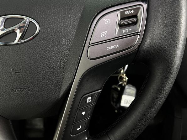 Hyundai Santa Fe III Рестайлинг с пробегом 2016 года, цена 1 999 000 рублей, 230000 км, внедорожник, Автокод Объявления