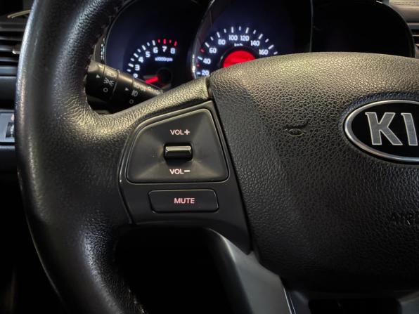 Kia Rio III с пробегом 2012 года, цена 629 000 рублей, 206000 км, седан, Автокод Объявления