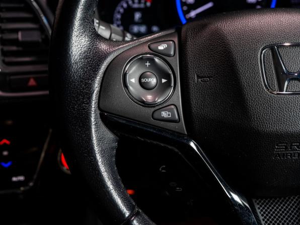 Honda Vezel I Рестайлинг с пробегом 2019 года, цена 2 000 000 рублей, 35700 км, внедорожник, Автокод Объявления