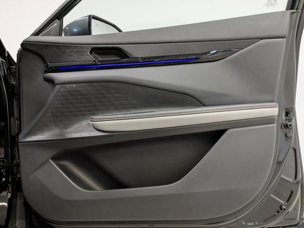 Changan UNI-V I с пробегом 2024 года, цена 2 390 000 рублей, 41195 км, лифтбек, Автокод Объявления