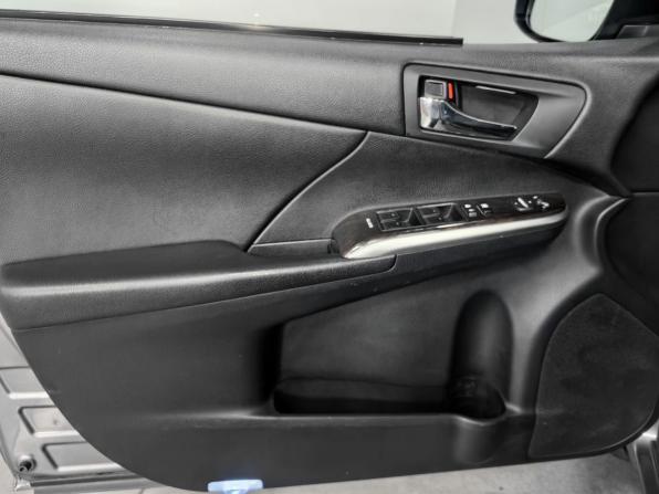 Toyota Camry VII (XV50) Рестайлинг с пробегом 2015 года, цена 1 990 000 рублей, 65280 км, седан, Автокод Объявления