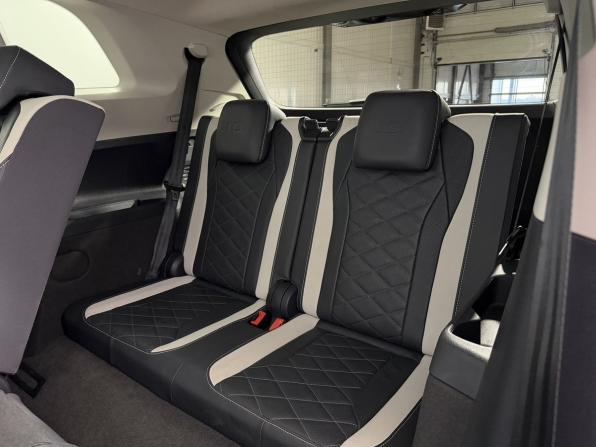 Volkswagen ID.6 с пробегом 2023 года, цена 3 850 000 рублей, 62000 км, внедорожник, Автокод Объявления
