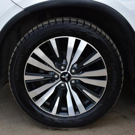 Mitsubishi Outlander III Рестайлинг 3 с пробегом 2018 года, цена 2 210 000 рублей, 53902 км, внедорожник, Автокод Объявления