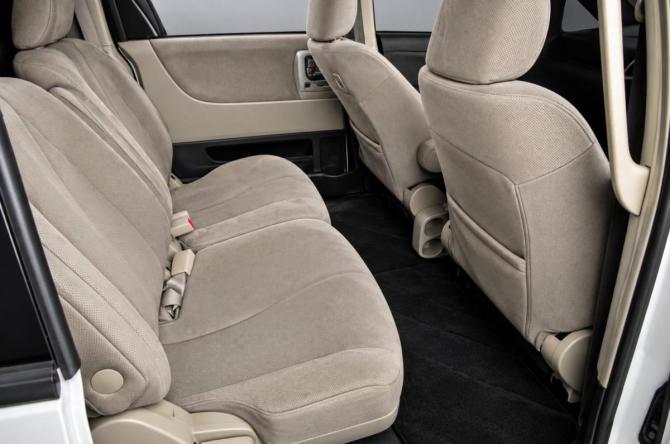 Nissan Presage II с пробегом 2003 года, цена 729 000 рублей, 350000 км, минивэн, Автокод Объявления